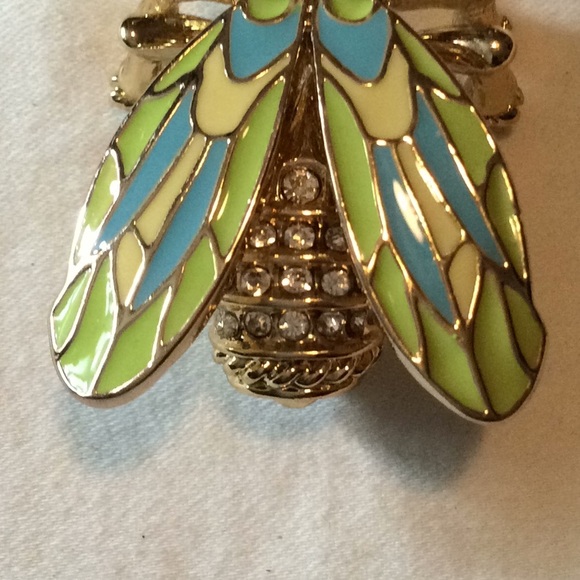 Gold and pastel bee brooch - Picture 3 of 3
